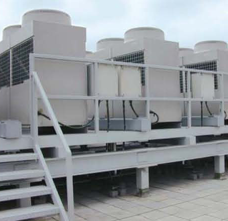 At PTU Headquarters, the fan-coil type air-conditioning system is replaced by the Variable Refrigerant Volume system that enables the supply of air-conditioning on individual room demand.