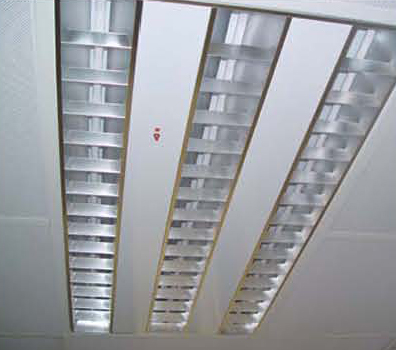 T8 tubes are replaced by the more energy-saving T5 tubes.