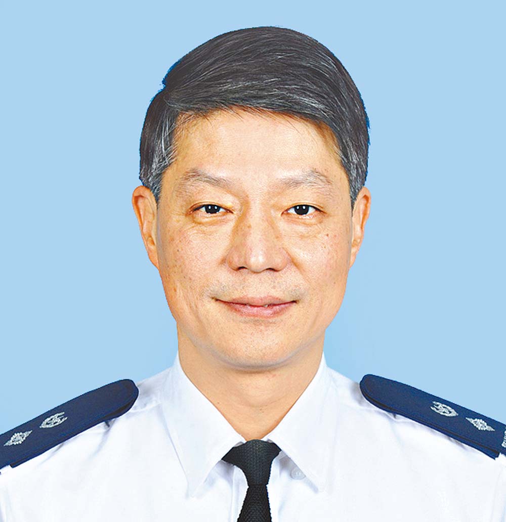 Chan Fung-hau&lt;br&gt;Retired Senior Superintendent, Mr Chan served in the - 20140716_ef524