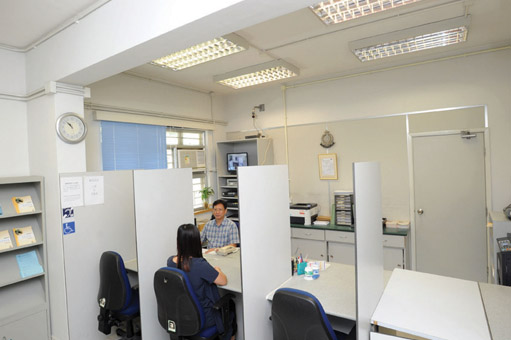 Photograph:Complaints Against Police Reporting Centre