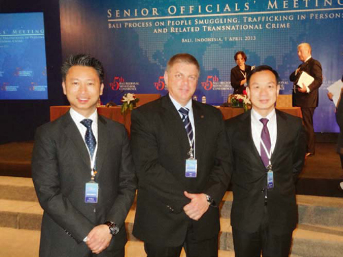 Organized Crime and Triad Bureau officers attend an international forum held in Bali, Indonesia to strengthen co-operation and networking with overseas counterparts. Representatives from 48 member countries, regions and international organisations take part in the forum to discuss trends in human smuggling and trafficking, as well as the way forward.