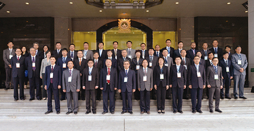 Narcotics Bureau officers attend the 3rd Symposium on Drugs Enforcement in Mainland, Hong Kong and Macao held in Macao. The symposium brings together senior officers from the drug enforcement authorities in the Mainland, Hong Kong and Macao to promote exchange of intelligence and experience on drug enforcement in order to work together for a tripartite law enforcement network. 