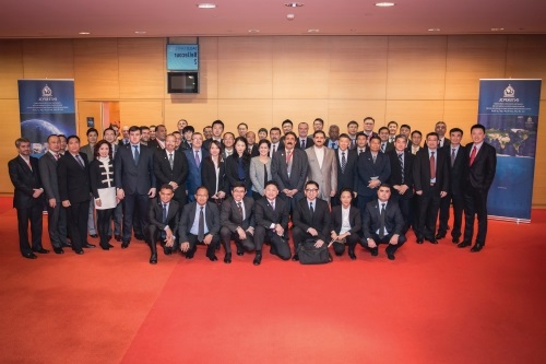 As members of the National Central Bureau (NCB) China, officers from Liaison Bureau attend the 11th INTERPOL
Annual Heads of NCB Conference in Lyon, France, on fighting against terrorism and organised crime.