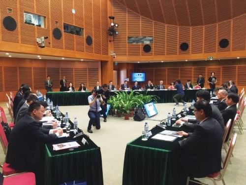 A Force delegation attends the 21st Guangdong-Hong Kong-Macao
Tripartite Heads of CID Meeting in Macao on cross-jurisdictional crime
investigation with a view to further strengthening co-operation in the
year to come.