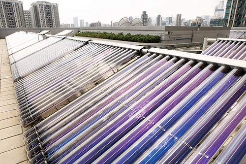 Solar panels have been installed on the roof of the Yau Ma Tei Divisional Police Station for water heating. 