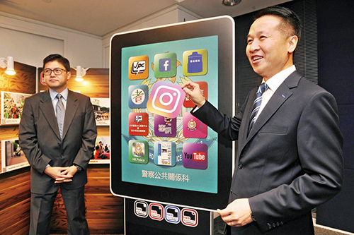 「香港警队Instagram」于十一月正式推出，进一步推动社群参与和拓展现有的沟通平台。