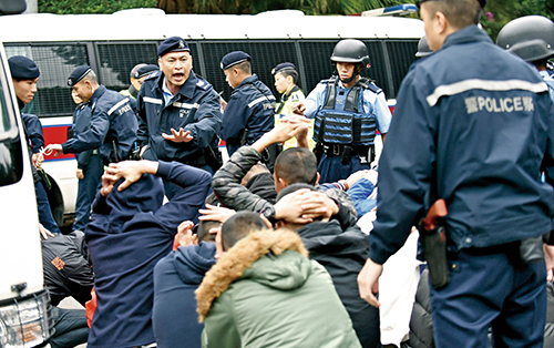 警察機動部隊人員定期接受有關公共秩序警政的訓練。