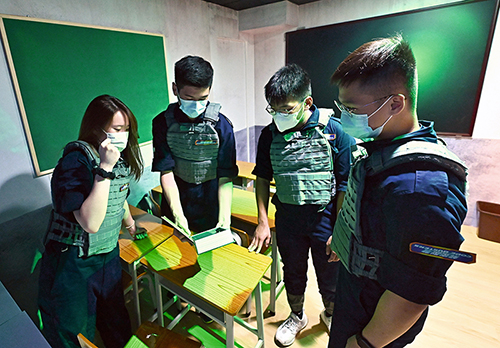 全港唯一以香港警察故事為概念的實體密室解密活動「解密型警」於十一月在八鄉少訊中心正式啟用。