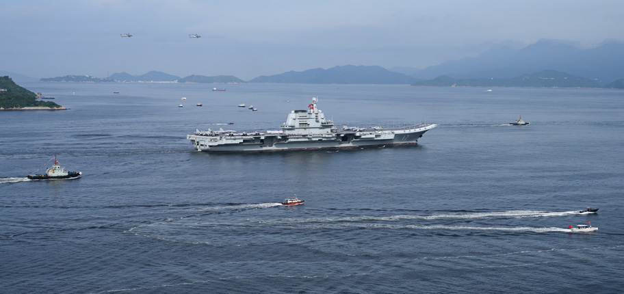 Police launches from Marine Region escorted the Shandong Naval Taskforce of the Chinese People’s Liberation Army visiting Hong Kong on July 3.