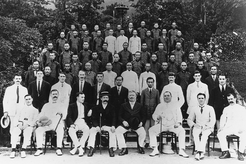 A group photograph of detectives, the mid-1920s.