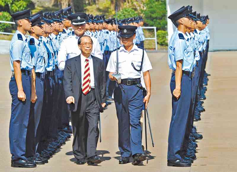 李澤培檢閱警察學院結業會操。