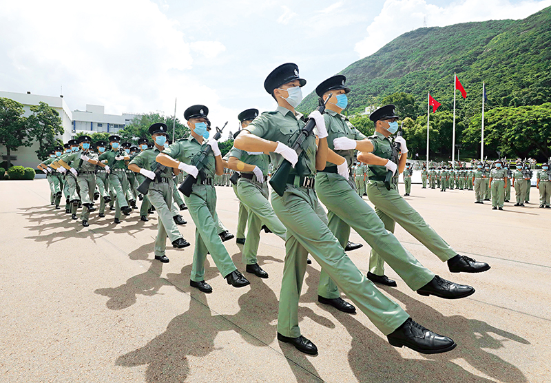 警隊進行中式隊列培訓。