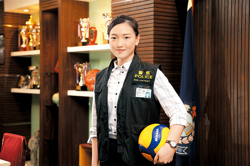 前港隊女排代表周彥琳現駐守葵青警區刑事調查隊，並認為警務工作與排球運動十分相似。